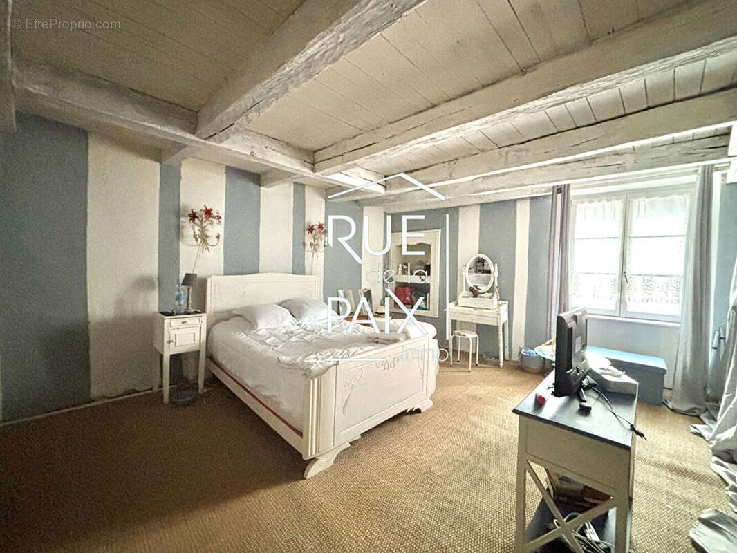 Maison à PARTHENAY