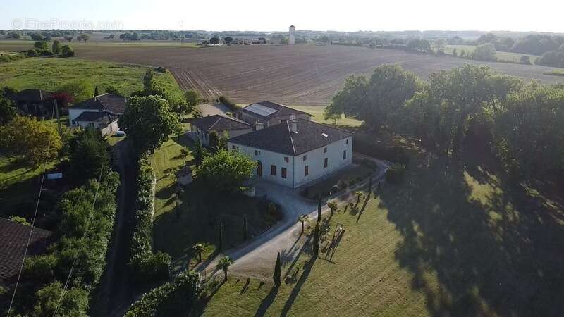 Maison à AUVILLAR
