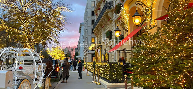 Commerce à PARIS-8E