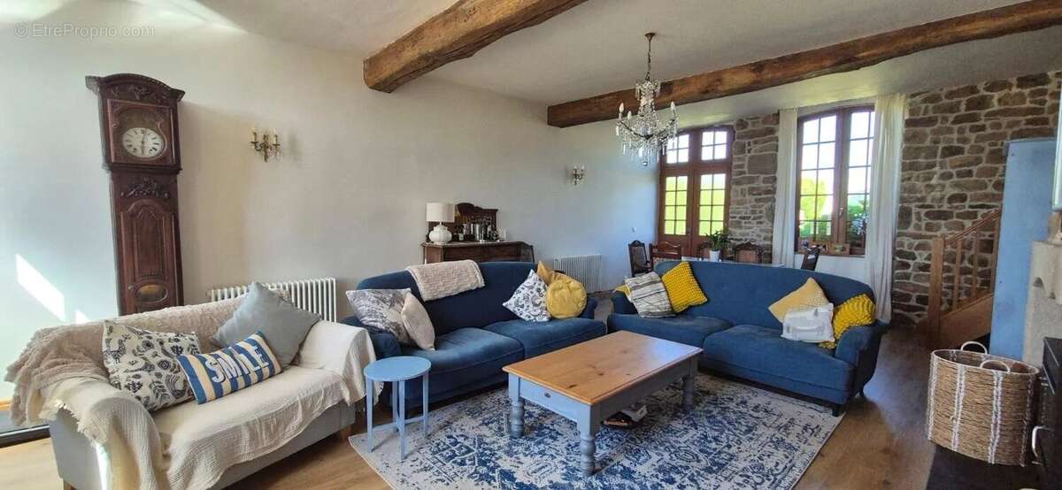 Maison à BION