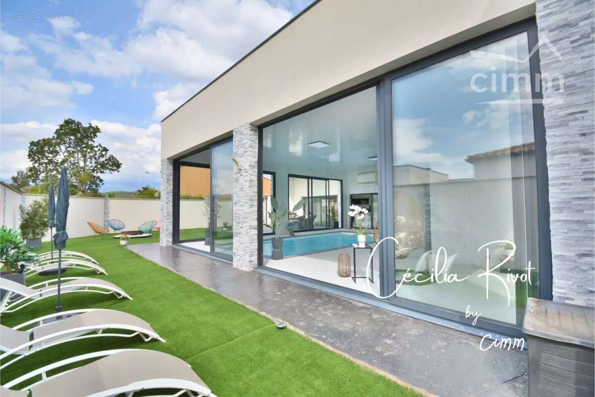Llupia (66) villa d’exception contemporaine  avec piscine interieur - photo 13