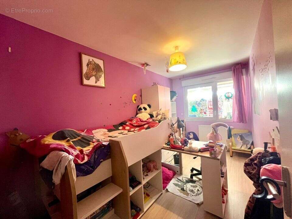 Appartement à CRANVES-SALES