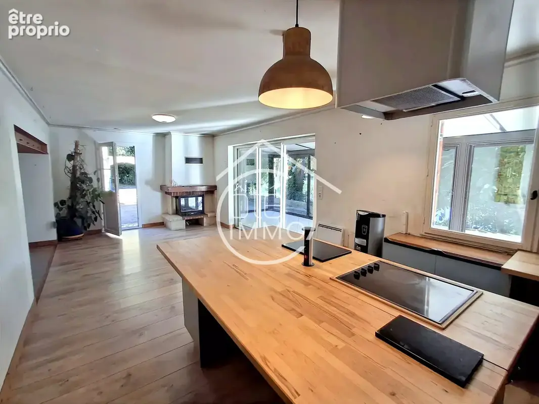 SAINT-CAPRAISE-DE-LALINDE : Propriété de charme en bord de Dordogne de 134 m², cadre de vie exceptionnel - photo 4