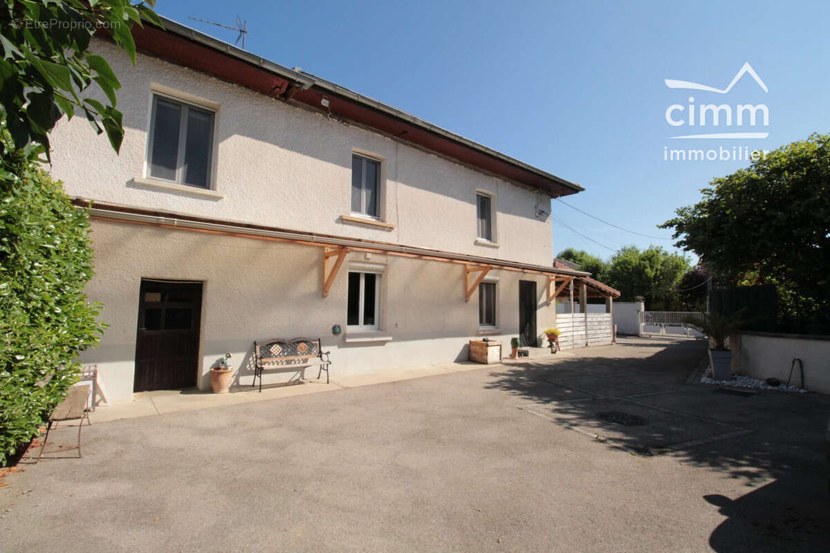 Maison 151 m² à Marcilloles  - photo 4