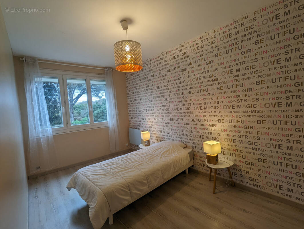 Maison à SAINT-JUERY