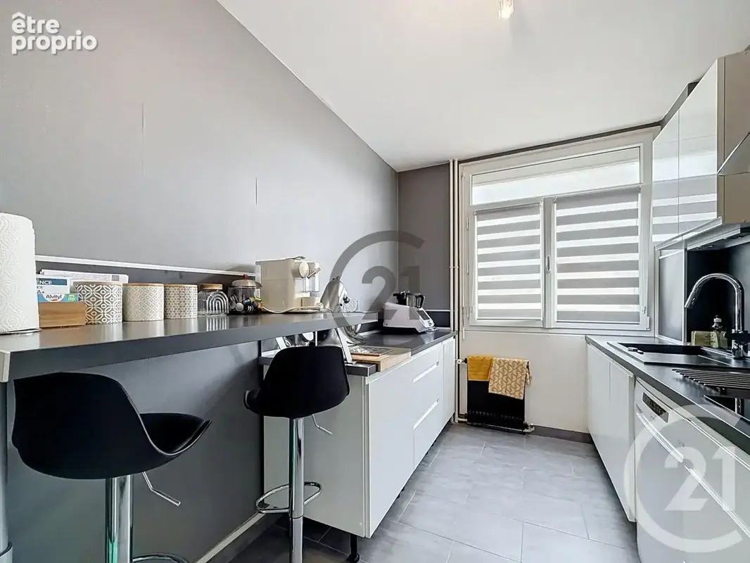 Appartement 75 m² à Saint-Andre-Les-Vergers  - photo 5