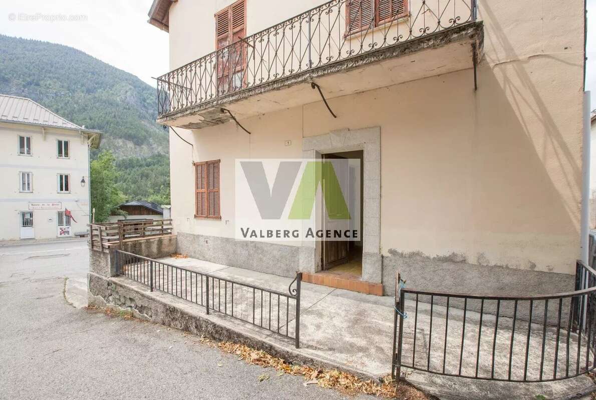 Maison à Villeneuve d' Entraunes - photo 23