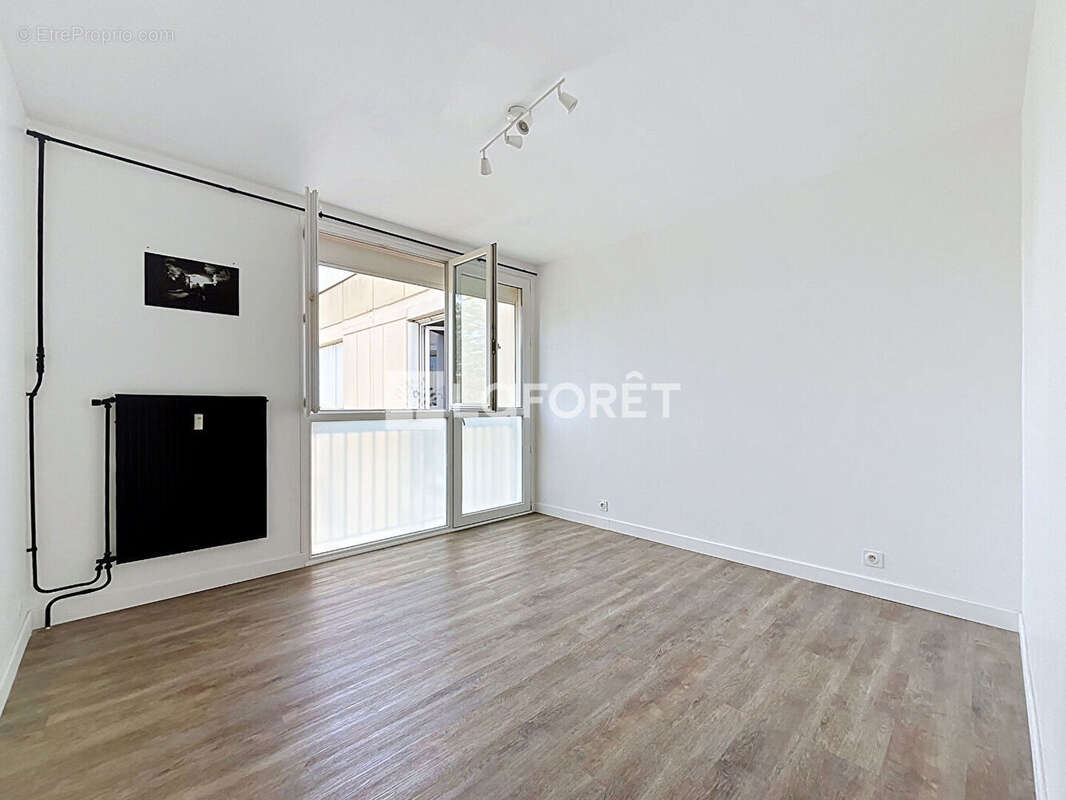 Appartement  T4 à Gaillon - photo 7