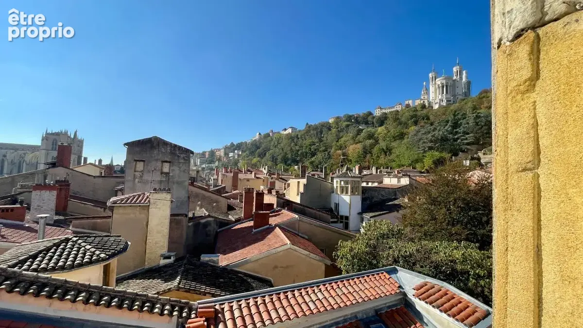 Vue panoramique sur les toits de Lyon ! - photo 1