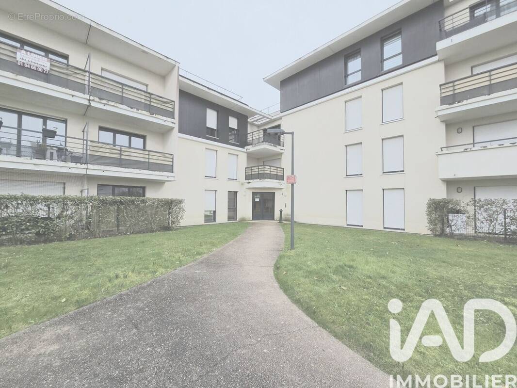 Photo 1 - Appartement à FERRIERES-EN-BRIE