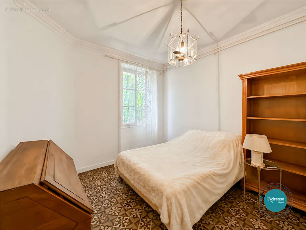 Maison à VERT-LE-PETIT