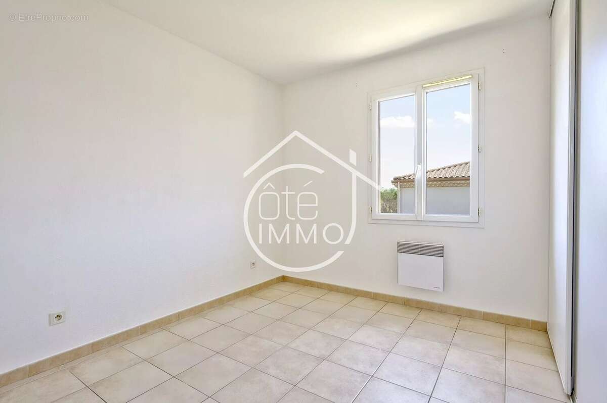 Maison à SAINT-QUENTIN-DE-BARON