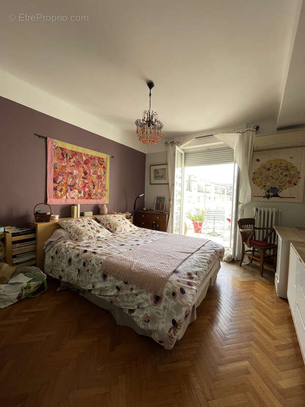 Appartement à MARSEILLE-8E