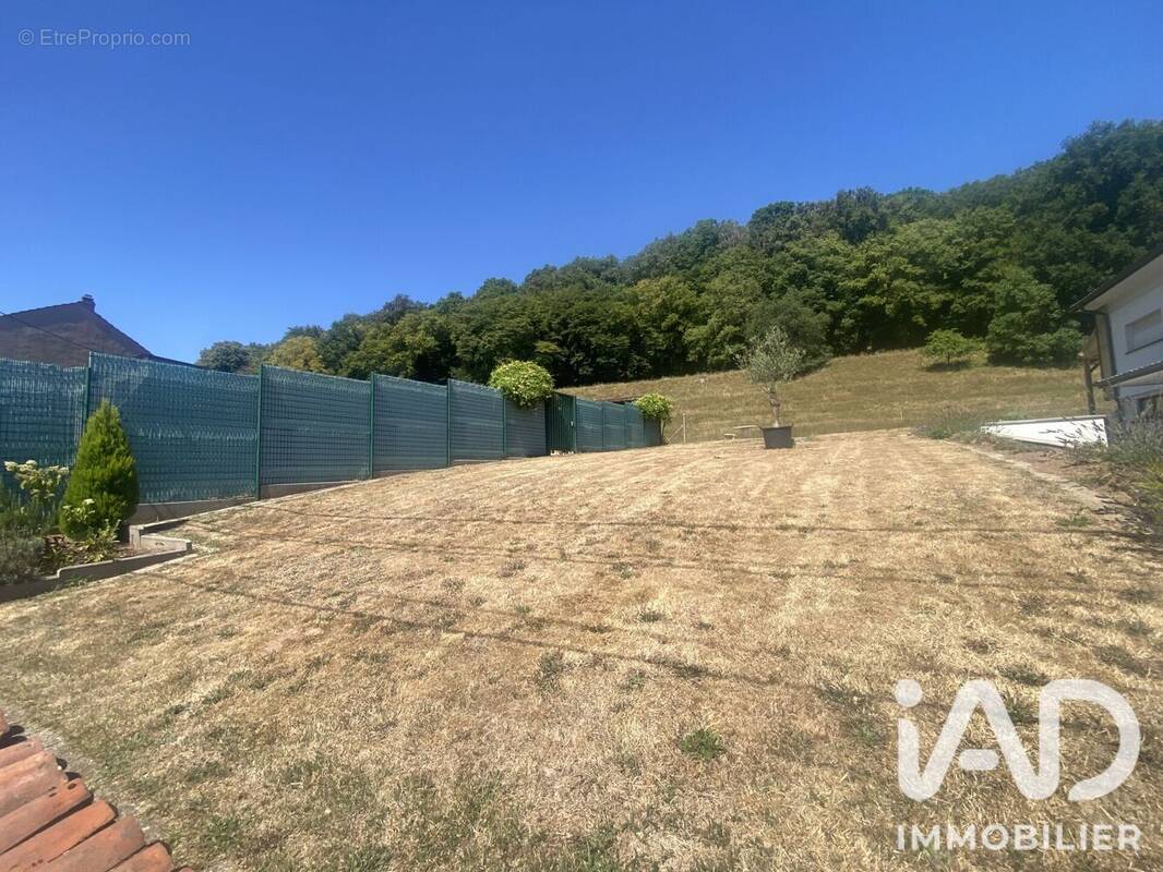 Terrain 749 m² · à Dalem · 749 m² · 64 000 €