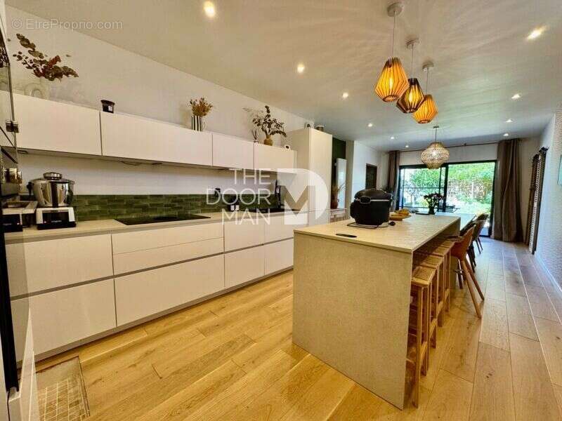 Maison 53000 - photo 4