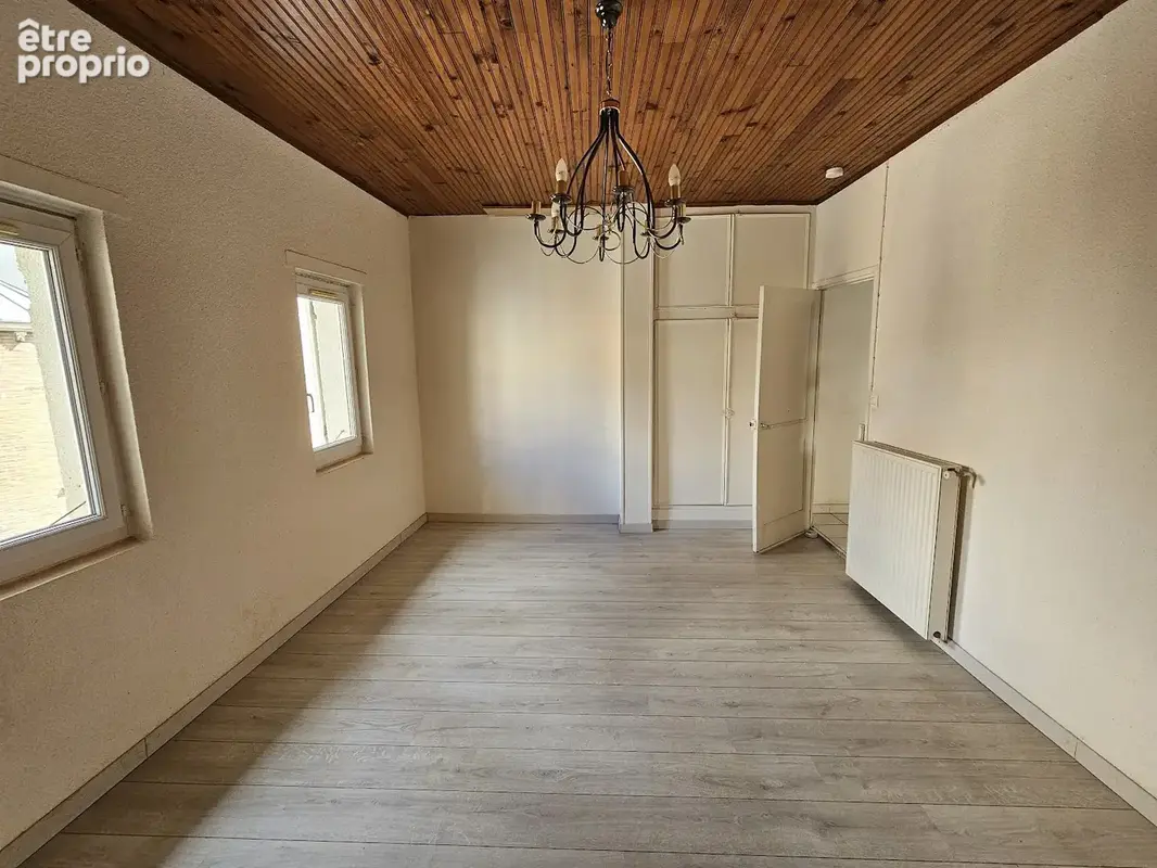 STE FOY DE PEYROLIERES IMMEUBLE de 2 logements loués. SH totale : 142 m2. Au centre avec tous commerces. - photo 11