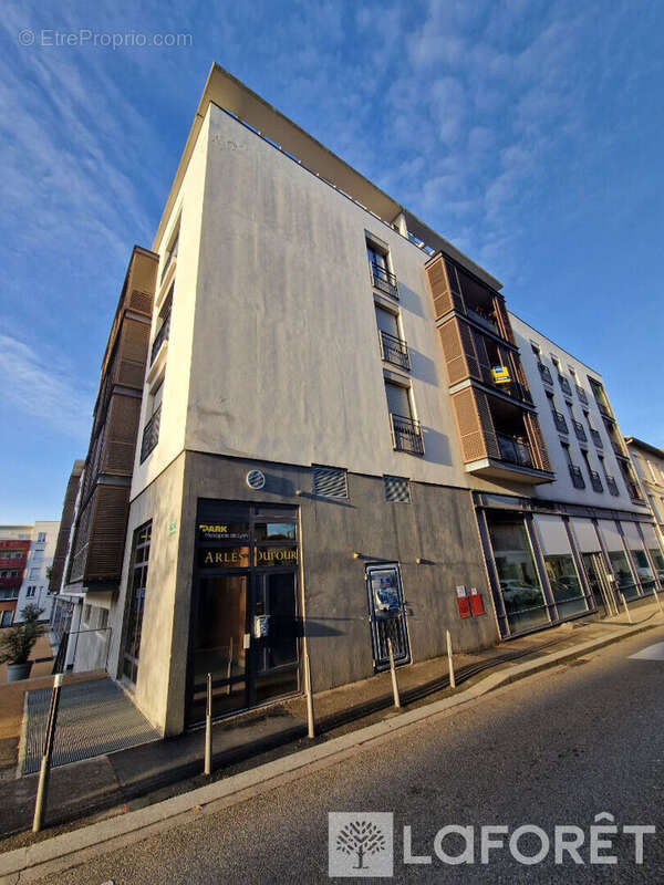 Appartement à OULLINS