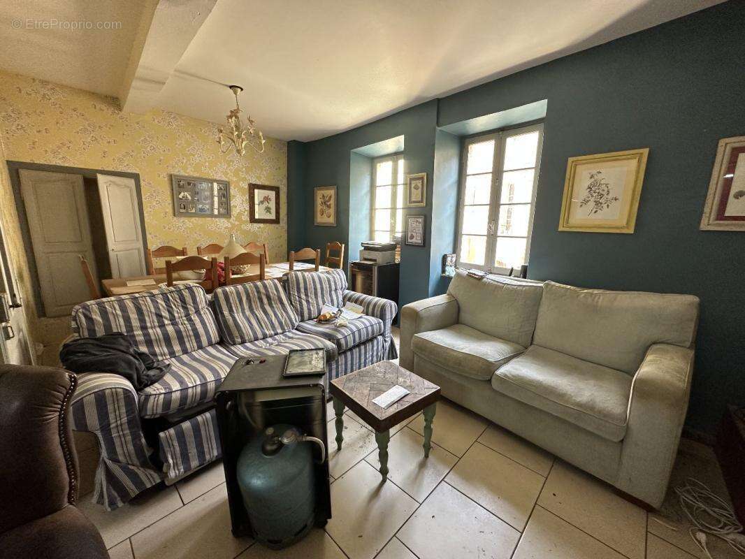 Maison à CAUNES-MINERVOIS