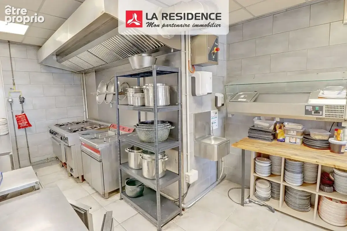 Commerce 200 m² à vendre à Frejus (83600) - photo 7