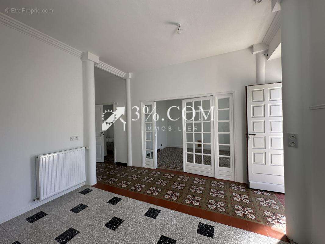 Maison de ville , 3 chambres deux niveaux proche centre vill - photo 6