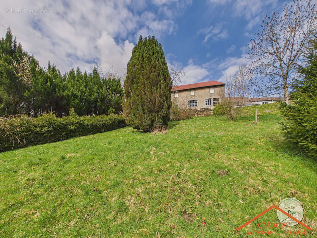 Maison à XERTIGNY
