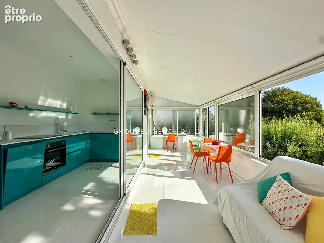À vendre villa 4 pièces avec vue mer et studio indépendant, 15min a pied du centre ville de saint aygulf - photo 10