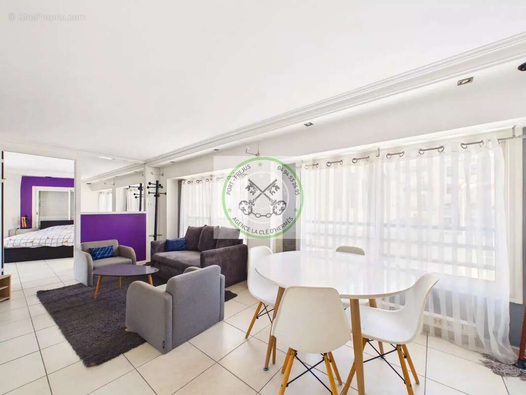 Appartement à SAINT-RAPHAEL
