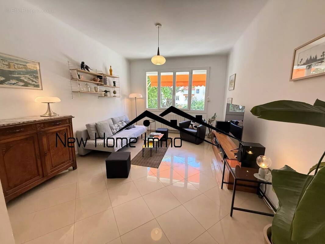 Appartement à MARSEILLE-8E