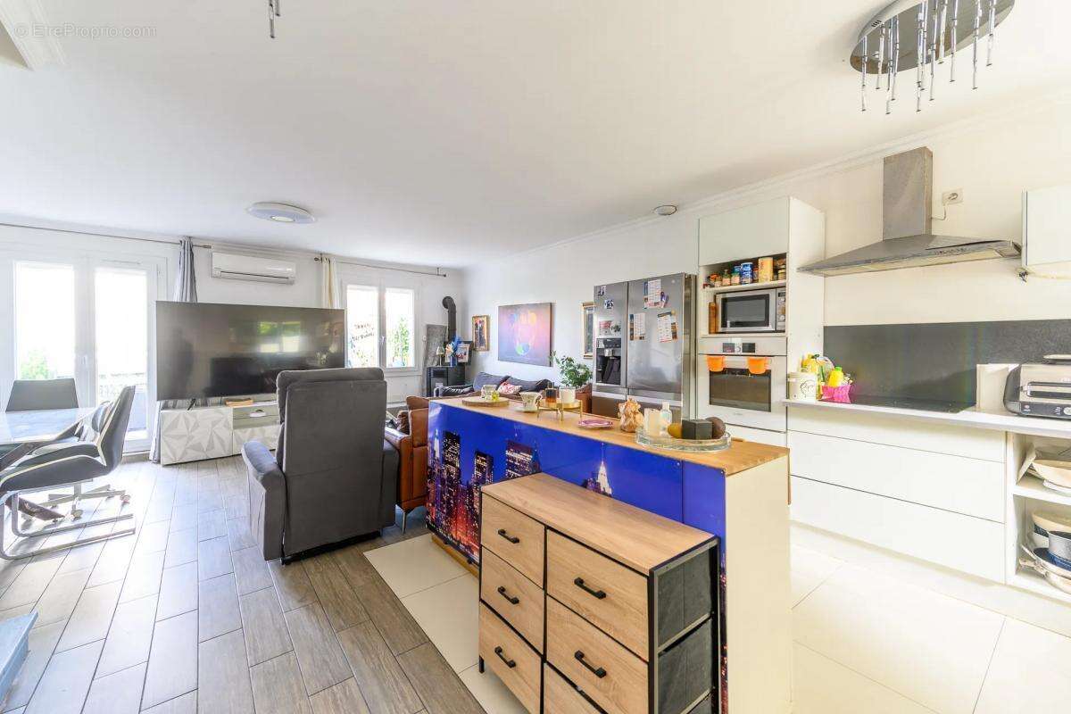 Maison à EMERAINVILLE