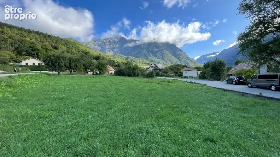 Terrain à SAINT-FIRMIN
