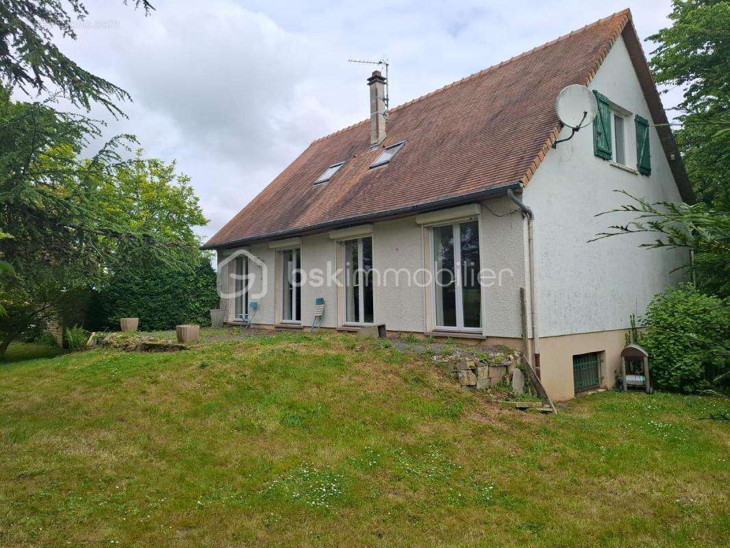 Maison à LE FRESNE-CAMILLY