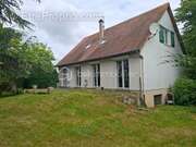 Maison à LE FRESNE-CAMILLY