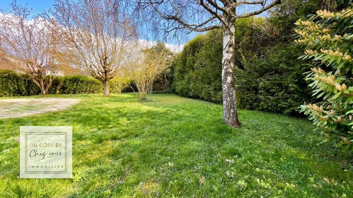 Maison à LA RIVIERE-DE-CORPS