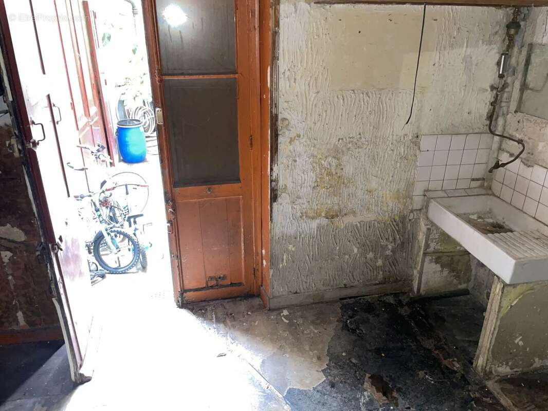 Commerce à PARIS-5E