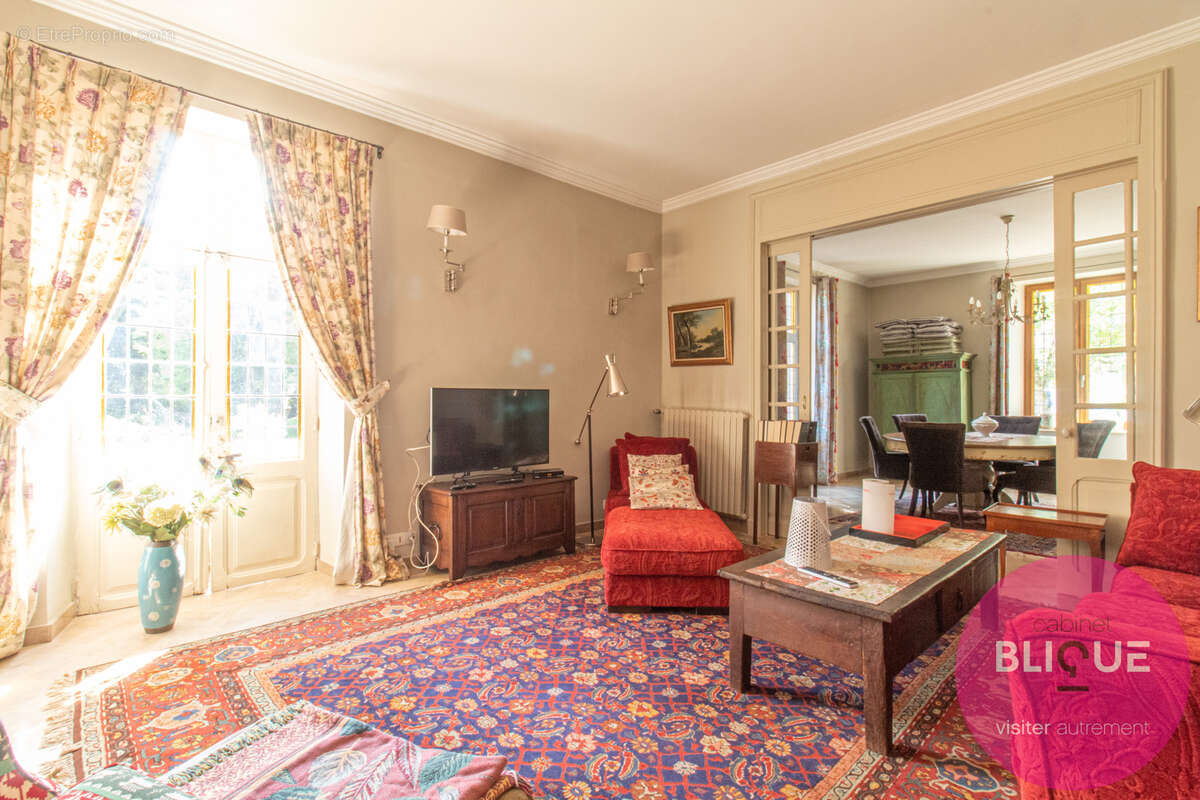 Maison à DOMEVRE-SUR-VEZOUZE