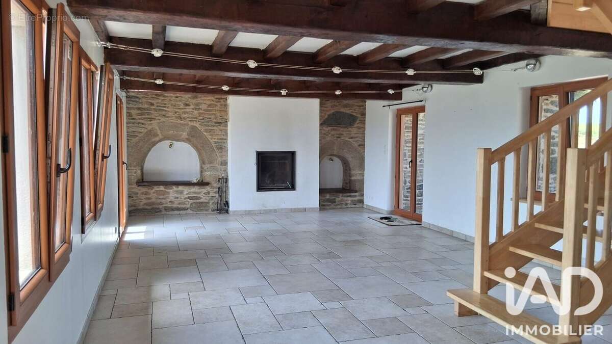 Maison 126 m² à Guiclan  - photo 4