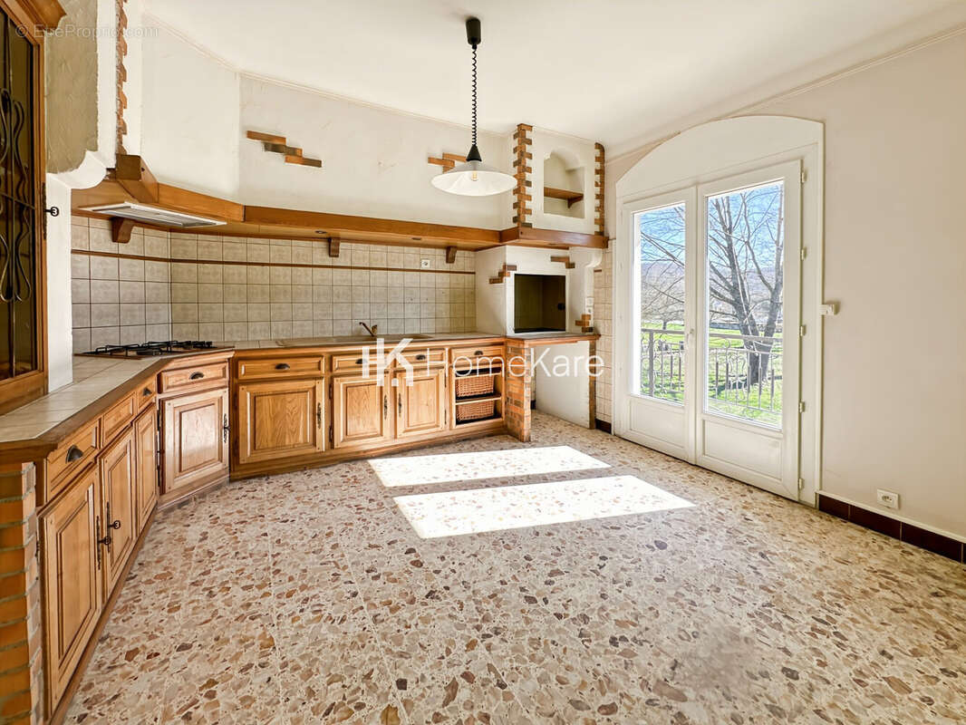 Maison à MARTRES-TOLOSANE