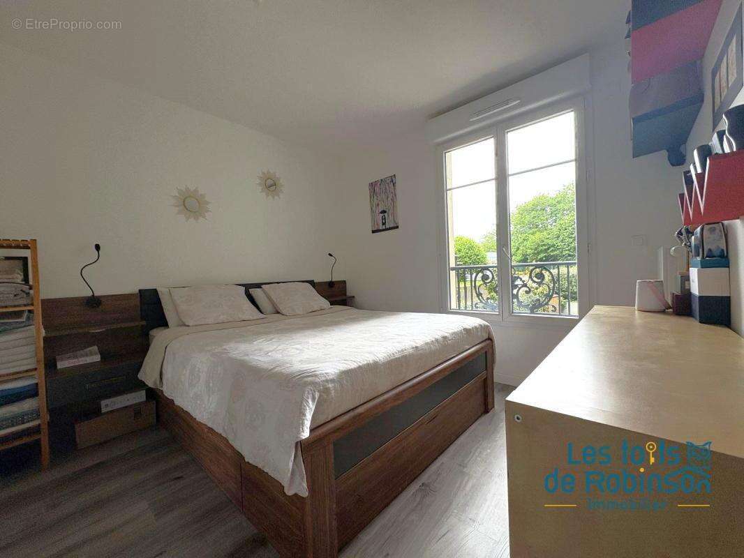 Appartement à LE PLESSIS-ROBINSON