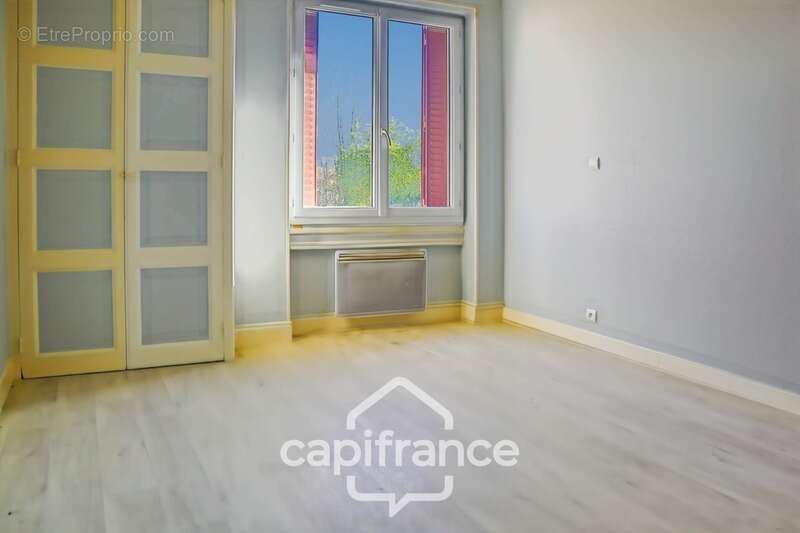 Appartement à PASLIERES
