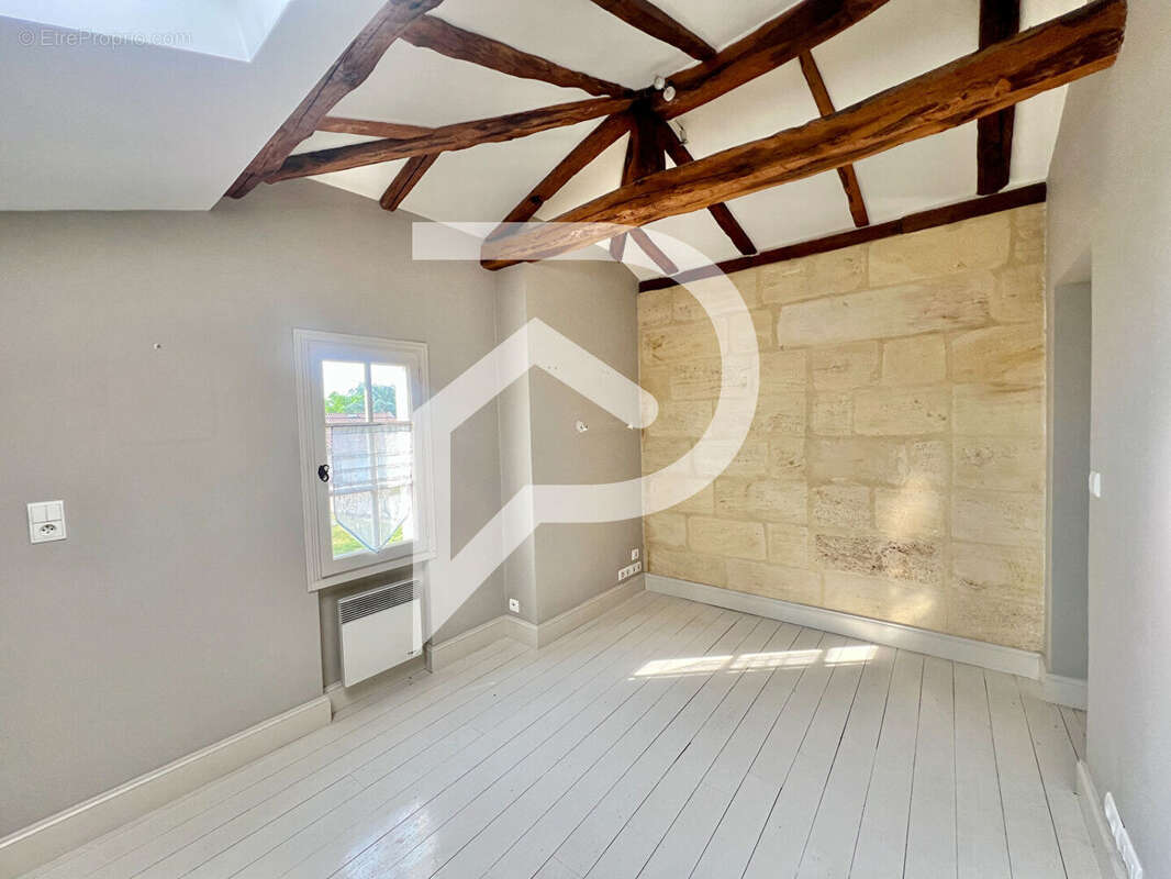 Maison à SAINT-DENIS-DE-PILE