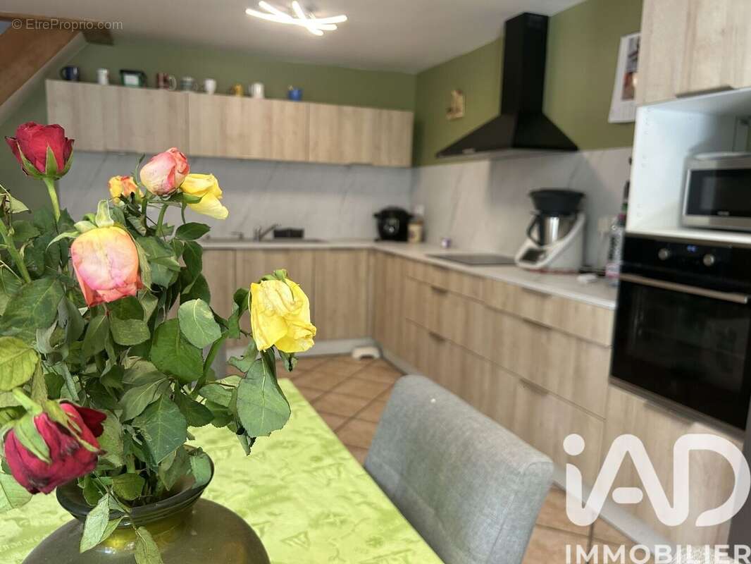 Maison 120 m² à Saint-Martial  - photo 5