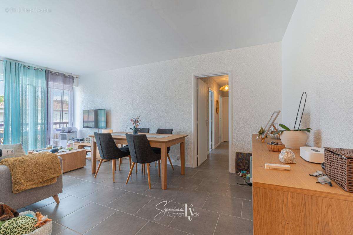 Appartement - photo 2