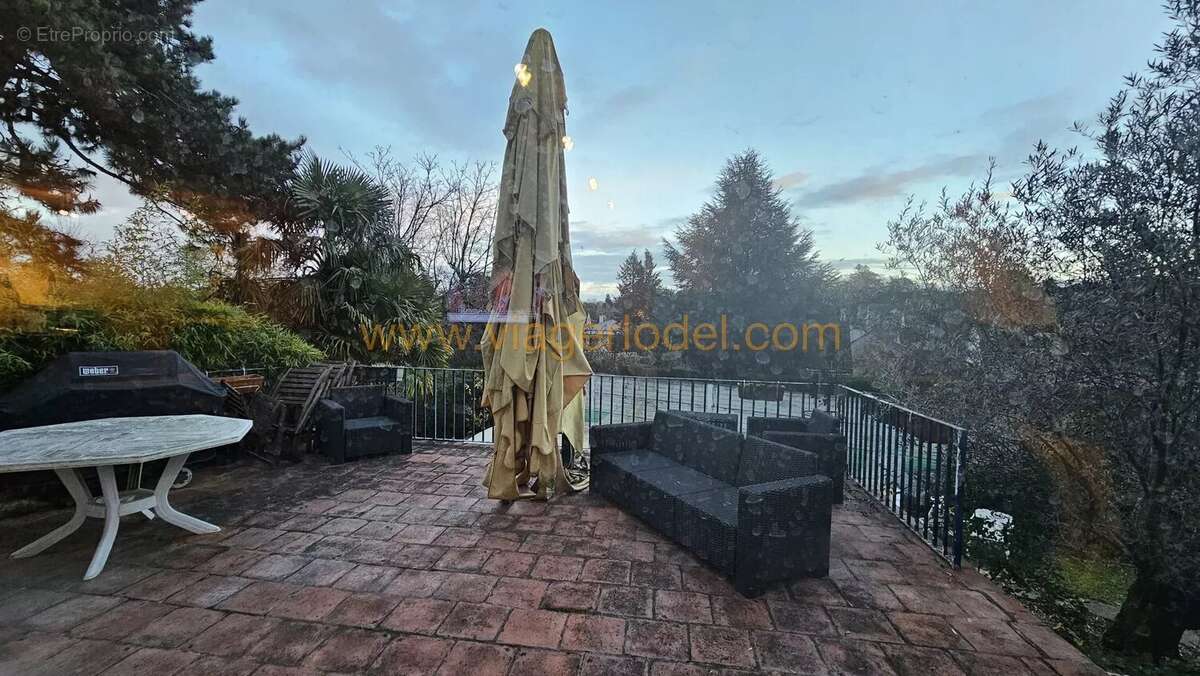 Maison à MAREIL-MARLY