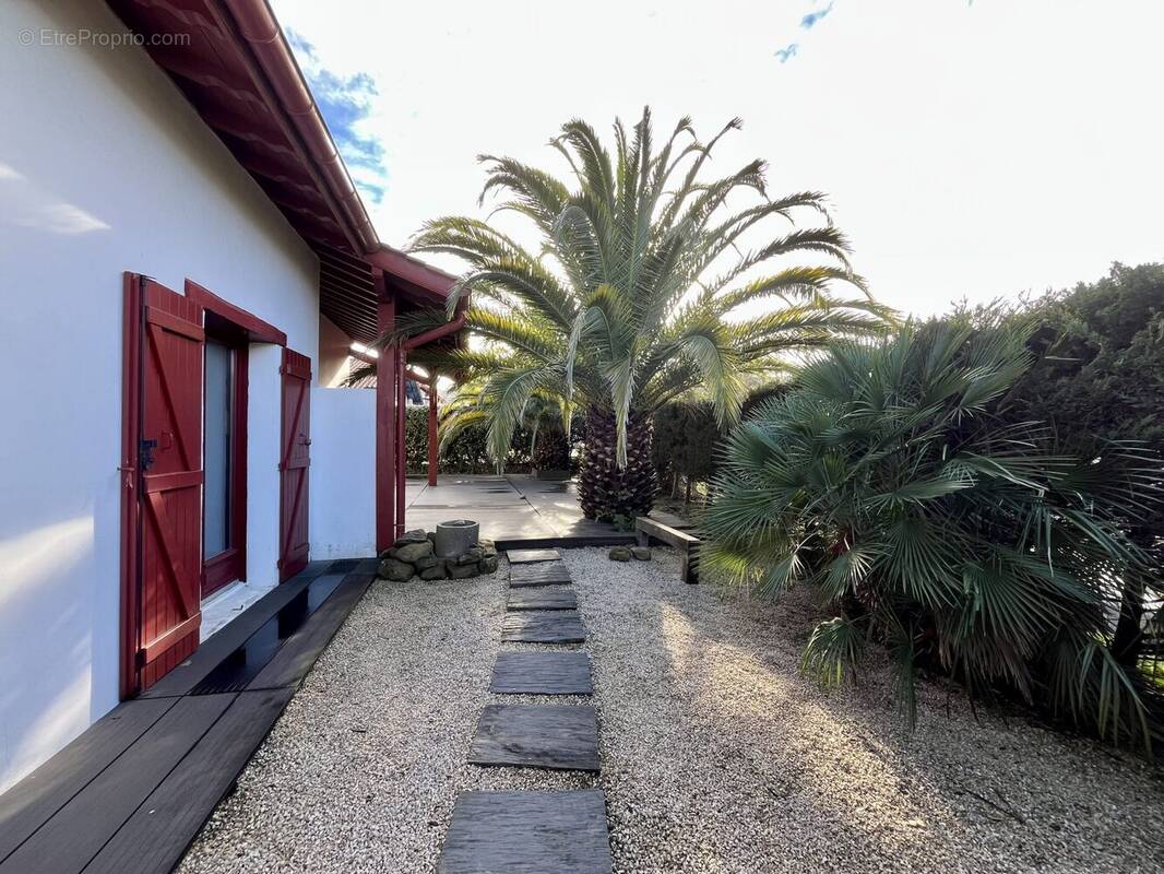 Maison à URRUGNE