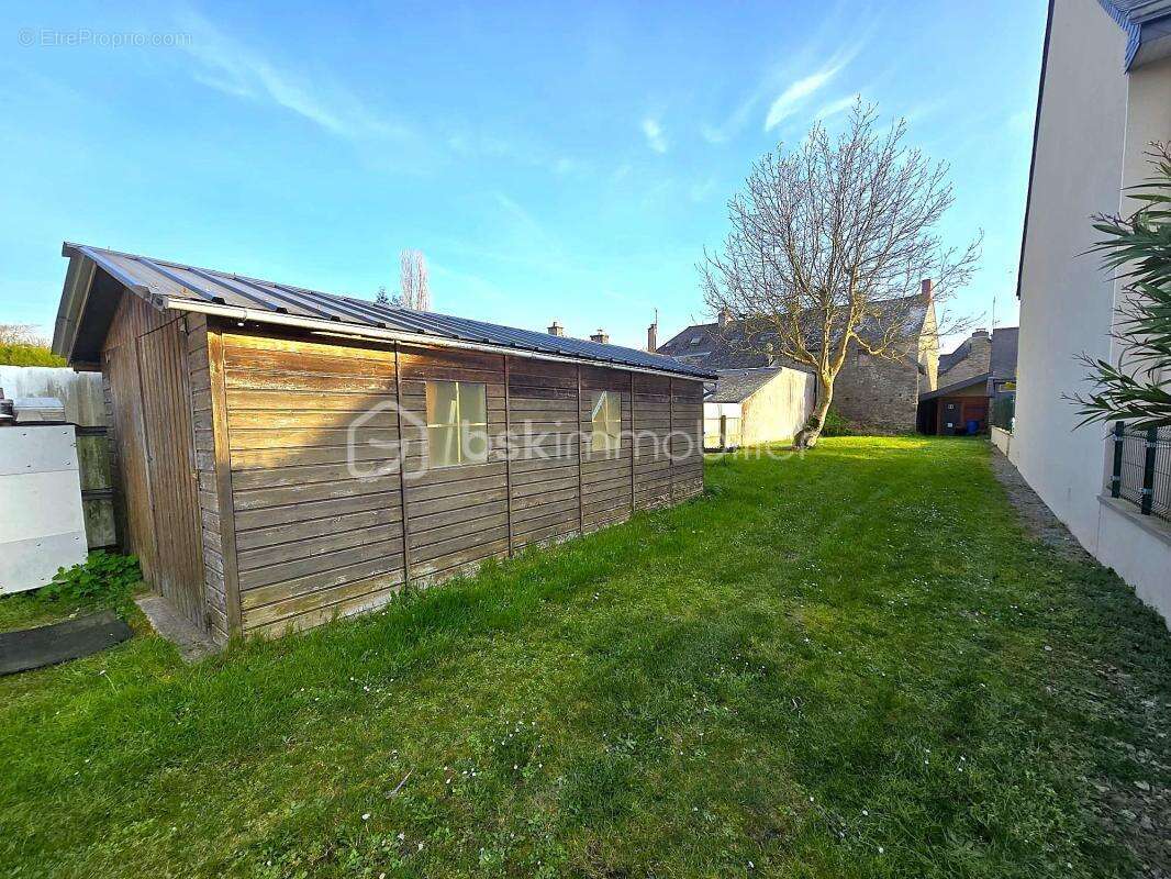 Maison à BOURG-DES-COMPTES