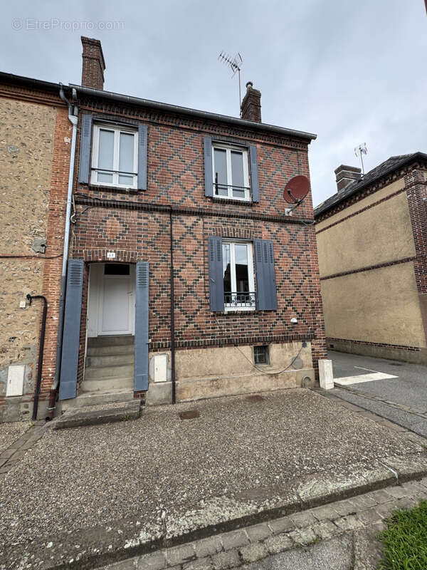 Maison de ville à Breteuil commerces et écoles sur place - photo 9