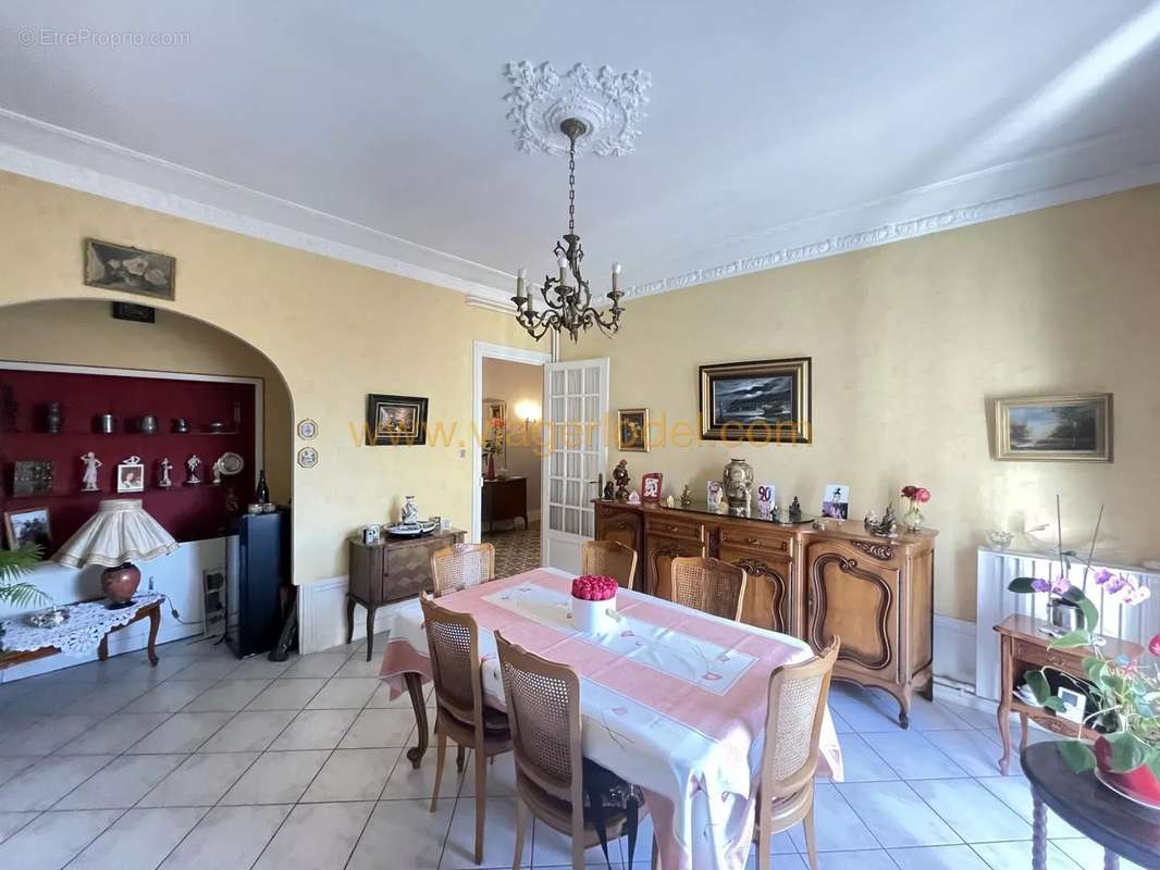 Appartement à SAINT-ETIENNE