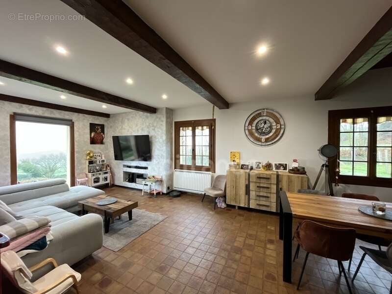 Maison à ISIGNY-LE-BUAT