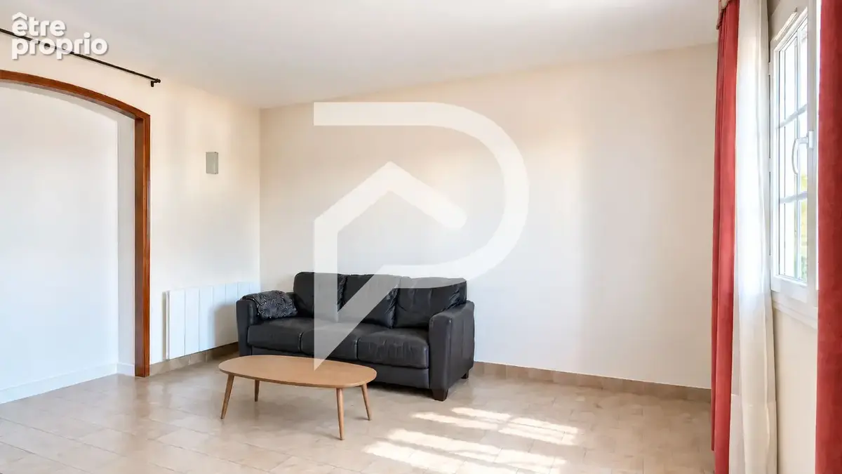 Maison de plain-pied 142 m² avec dépendance aménagée  4 chambres terrain 1 000 m² - photo 9