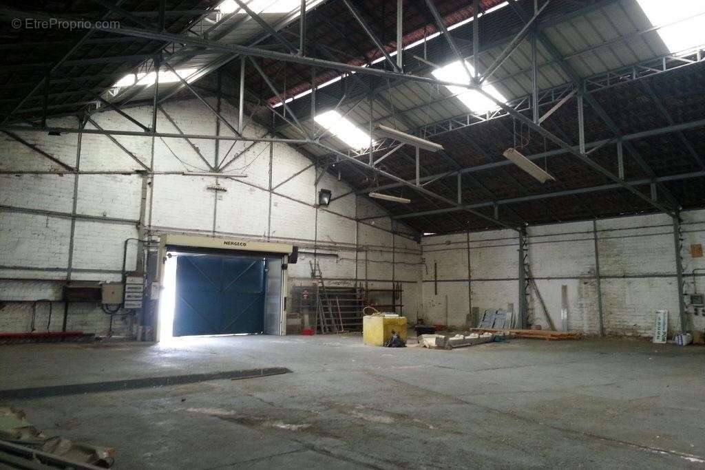 Commerce à MANTES-LA-JOLIE